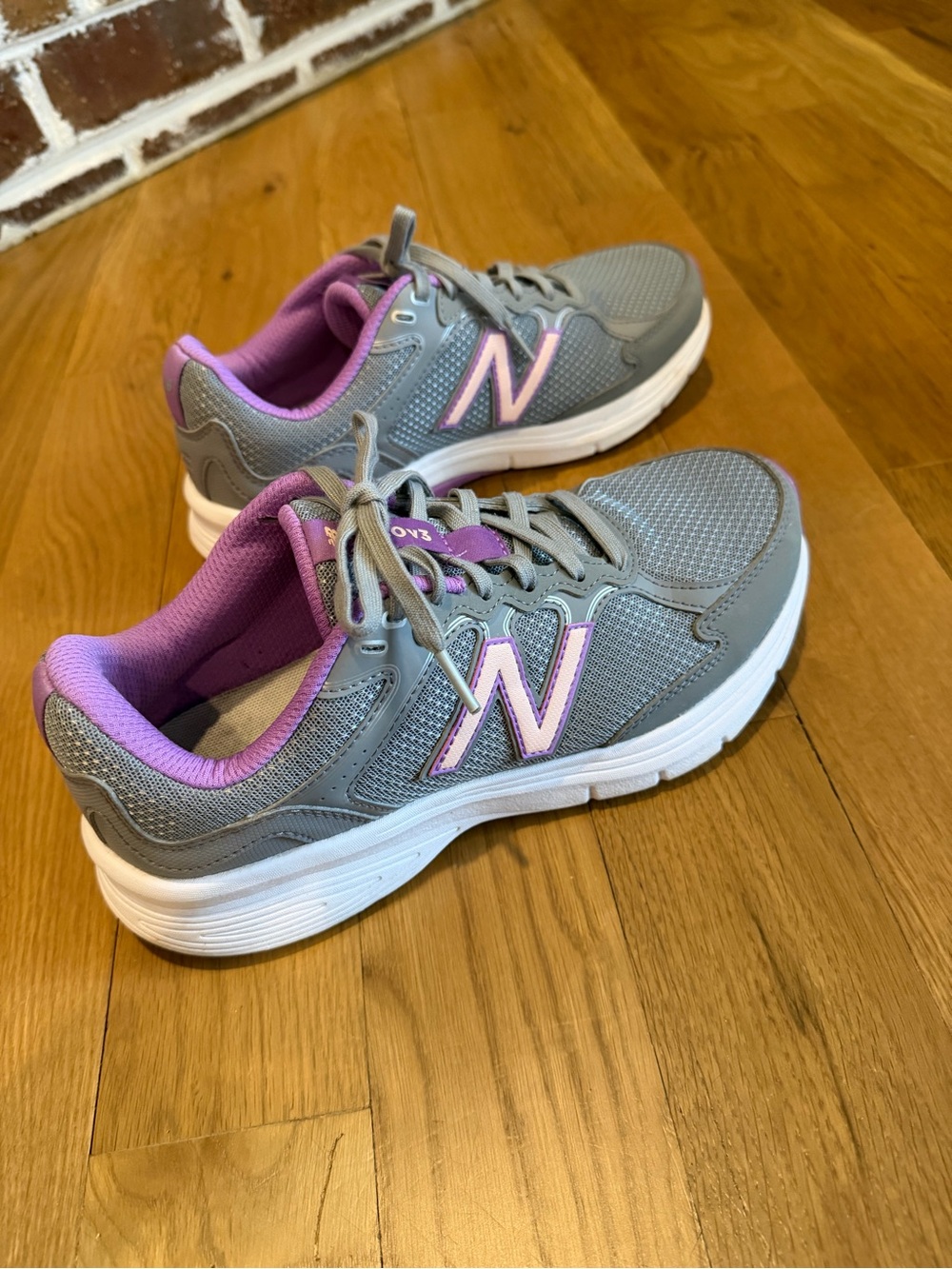 New Balance 460v3 Women's Gray Purple Mesh Lace Up Low Top Sneakers Great Cond
